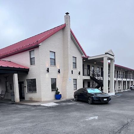 Super 8 By Wyndham Fredericksburg Exterior foto